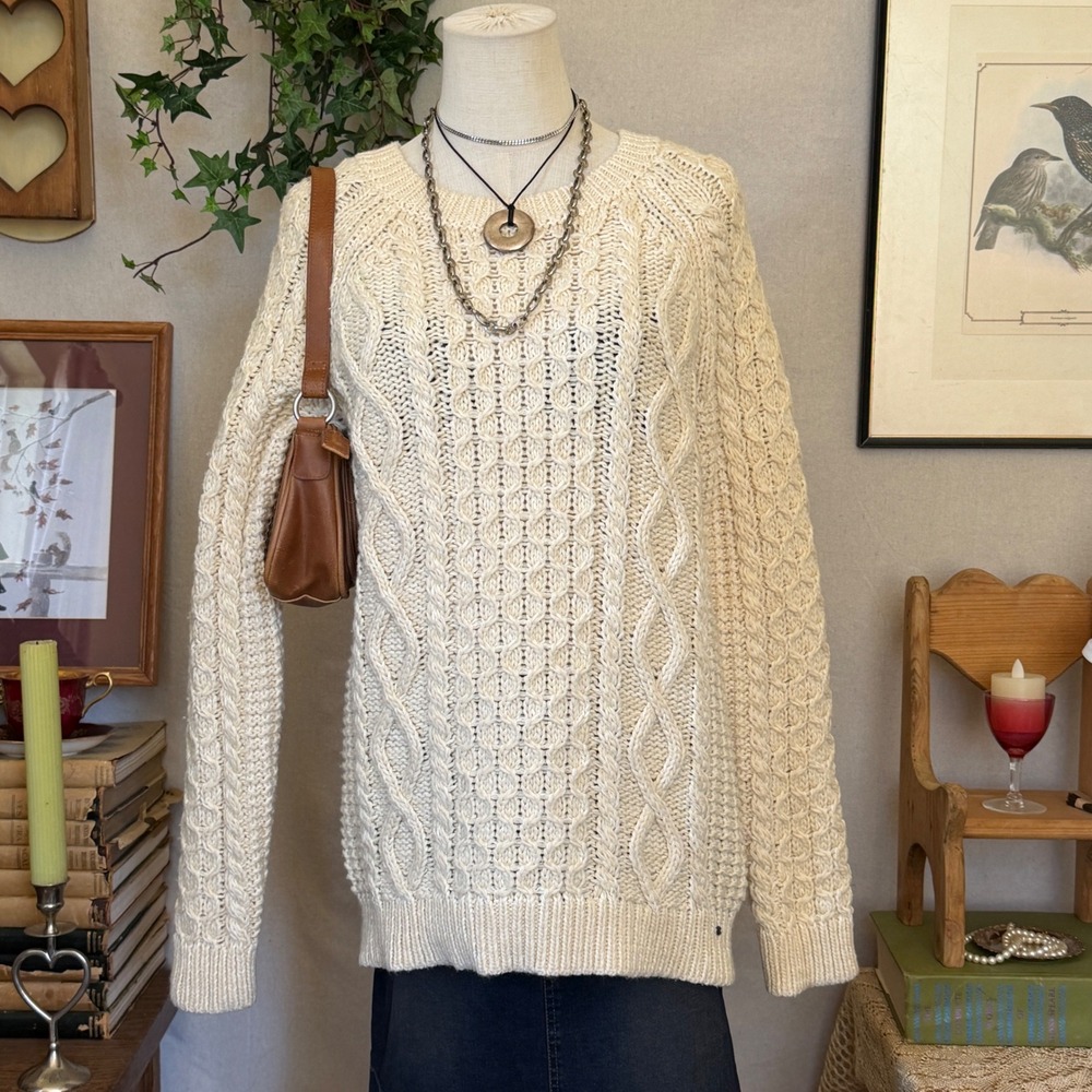 AE Cream Cable Knit Wool Blend Sweater Granola Cottagecore M Fisherman Preppy